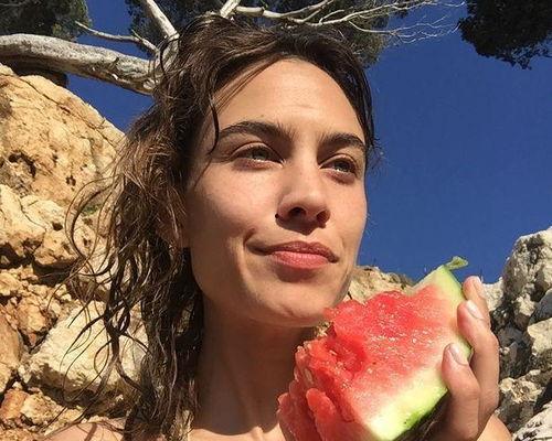 娱乐吃瓜酱英国,揭秘“娱乐吃瓜酱”背后的故事